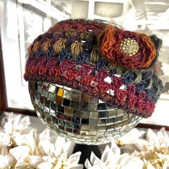 𝅺CROCHETED EAR WARMER AND FINGERLESS GLOVES SET - Picture 3 of 6